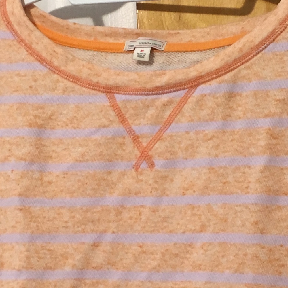 Gently used like new sweatshirt